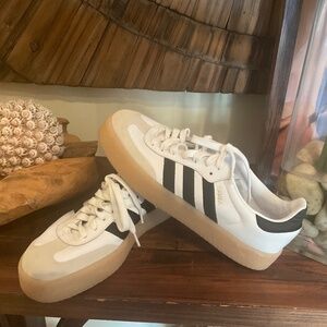 Adidas  Original  Samba Women’s  Sneakers , Color White/ Black, Size 10
